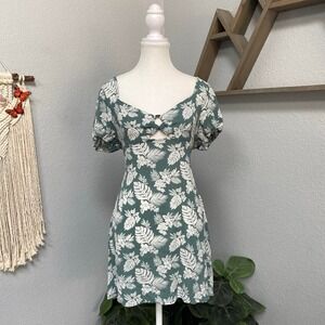 TIME AFTER TIME GREEN WHITE FLORAL TROPICAL LEAF PRINT MINI DRESS FEMME CUT OUT